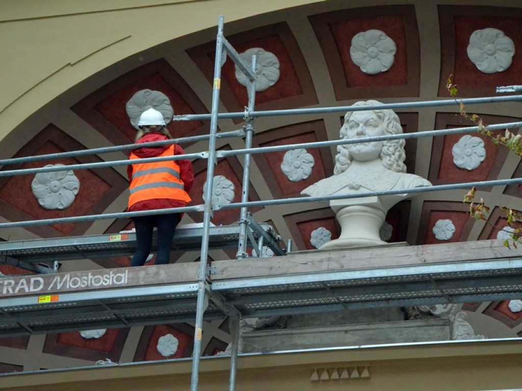 Miejski teatr coraz piękniejszy. Lada moment koniec prac i inwestycyjne odbiory