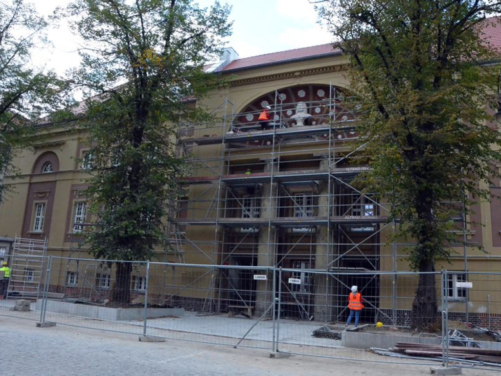 Miejski teatr coraz piękniejszy. Lada moment koniec prac i inwestycyjne odbiory
