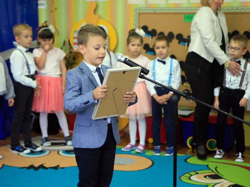 Symbolicznie wmurowali kamień węgielny pod nowe przedszkole.  Siódemka wreszcie będzie nowoczesna!