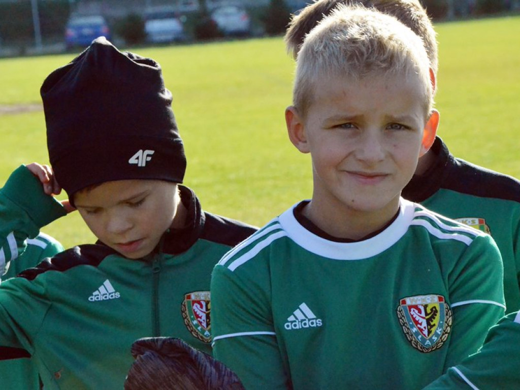 Drużyny z całej Polski grają w Głogowie. Trwa sportowa rywalizacja na osiedlu Piastów