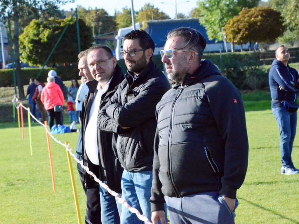 Drużyny z całej Polski grają w Głogowie. Trwa sportowa rywalizacja na osiedlu Piastów