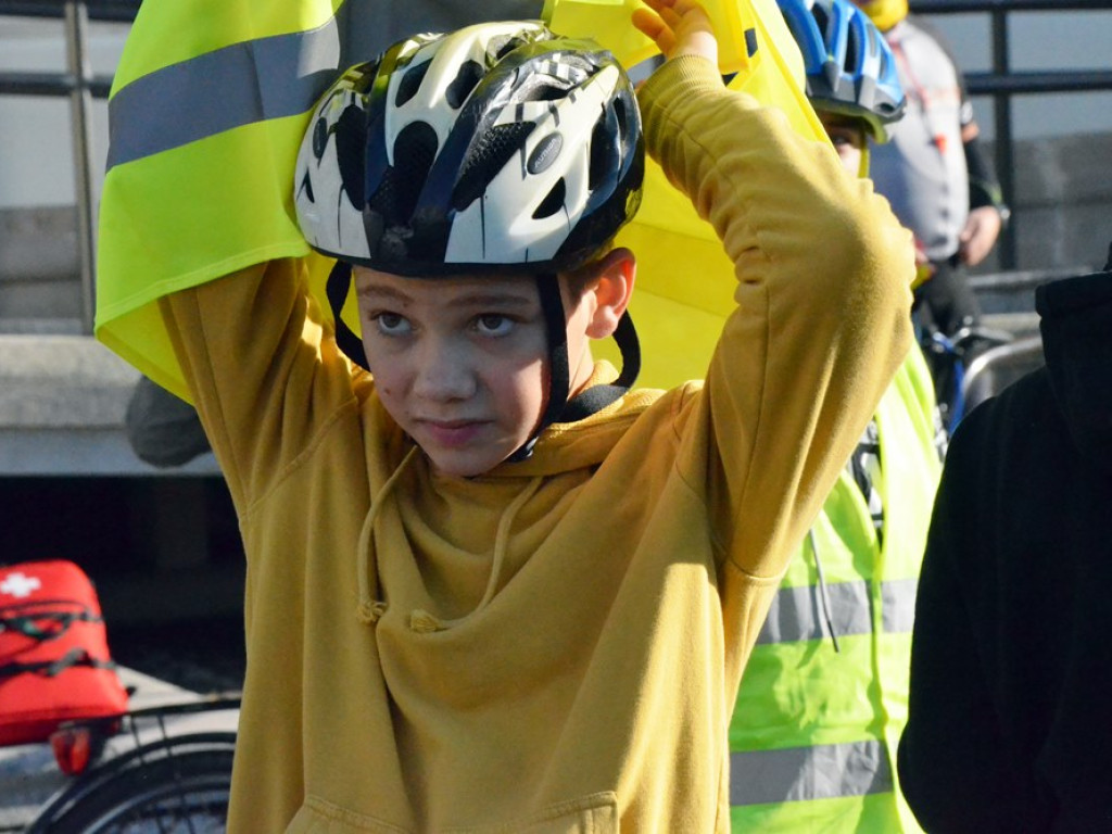 Około 200 uczestników szkolnego rajdu z Głogowa do Kulowa