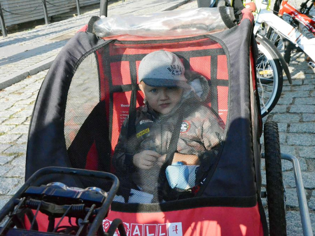 Około 200 uczestników szkolnego rajdu z Głogowa do Kulowa