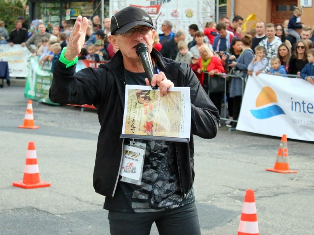 Biegli po miód w Przemkowie. Na starcie setki uczestników