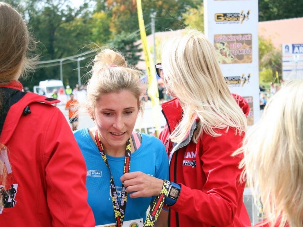 Biegli po miód w Przemkowie. Na starcie setki uczestników