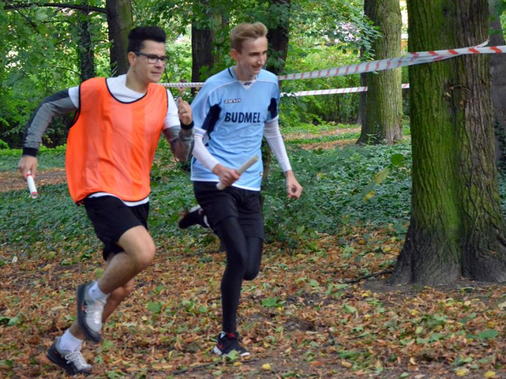 500 uczniów na starcie biegów przełajowych! Ruszyły mistrzostwa Głogowa