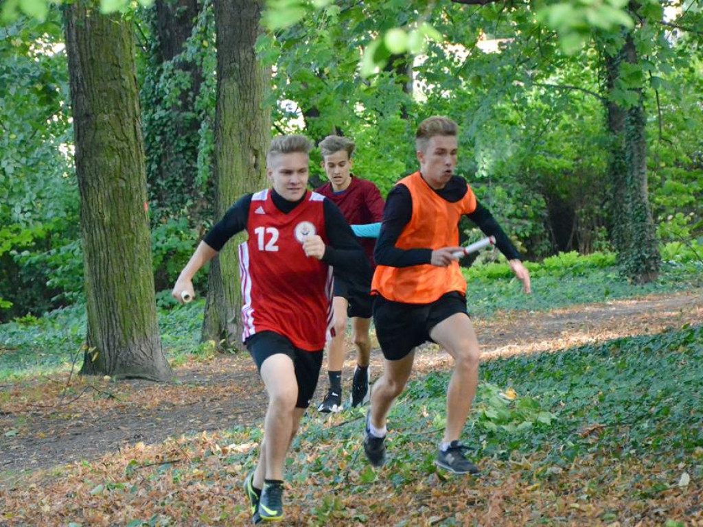 500 uczniów na starcie biegów przełajowych! Ruszyły mistrzostwa Głogowa