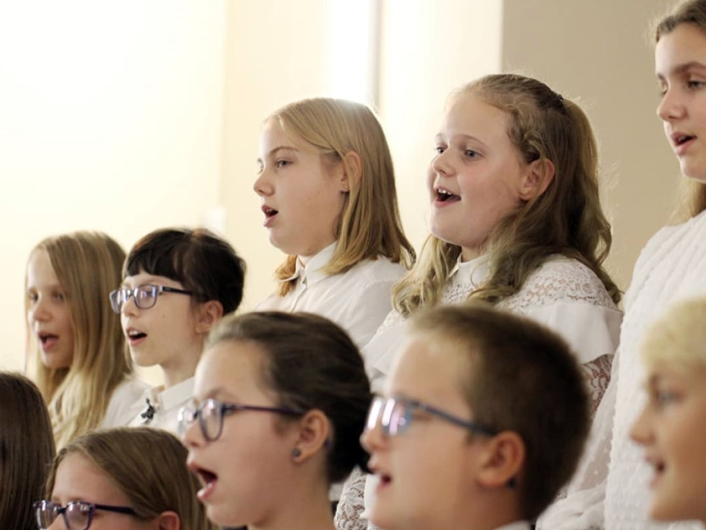 Koncert uczniów i nauczycieli w szkole muzycznej z okazji Międzynarodowego Dnia Muzyki