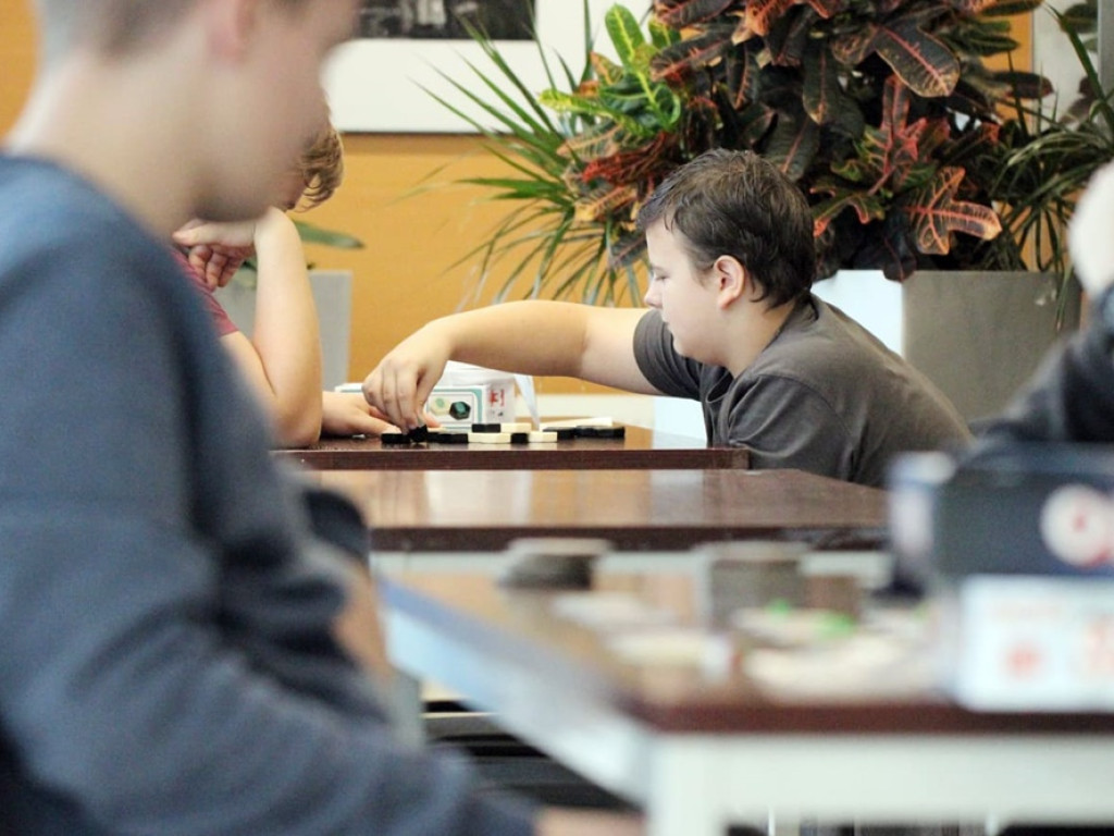 Można pograć w gry planszowe i miło spędzić czas