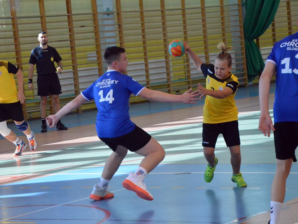 Młodzicy Chrobrego na parkiecie. Był to bratobójczy pojedynek