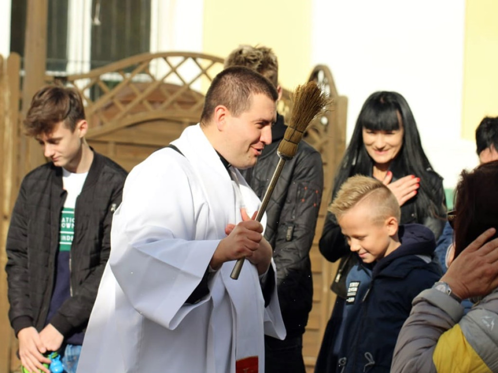 Psy, koty, chomiki, świnki morskie i inne na błogosławieństwie