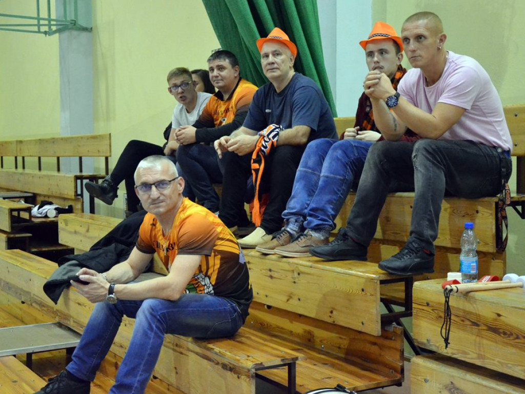Przetarcie przed ligą. Siatkarze pokonują w sparingu Olimpię Sulęcin