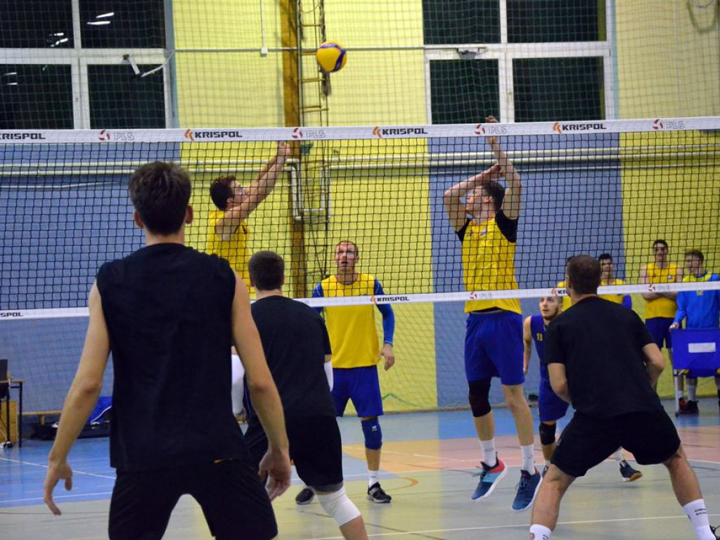Przetarcie przed ligą. Siatkarze pokonują w sparingu Olimpię Sulęcin