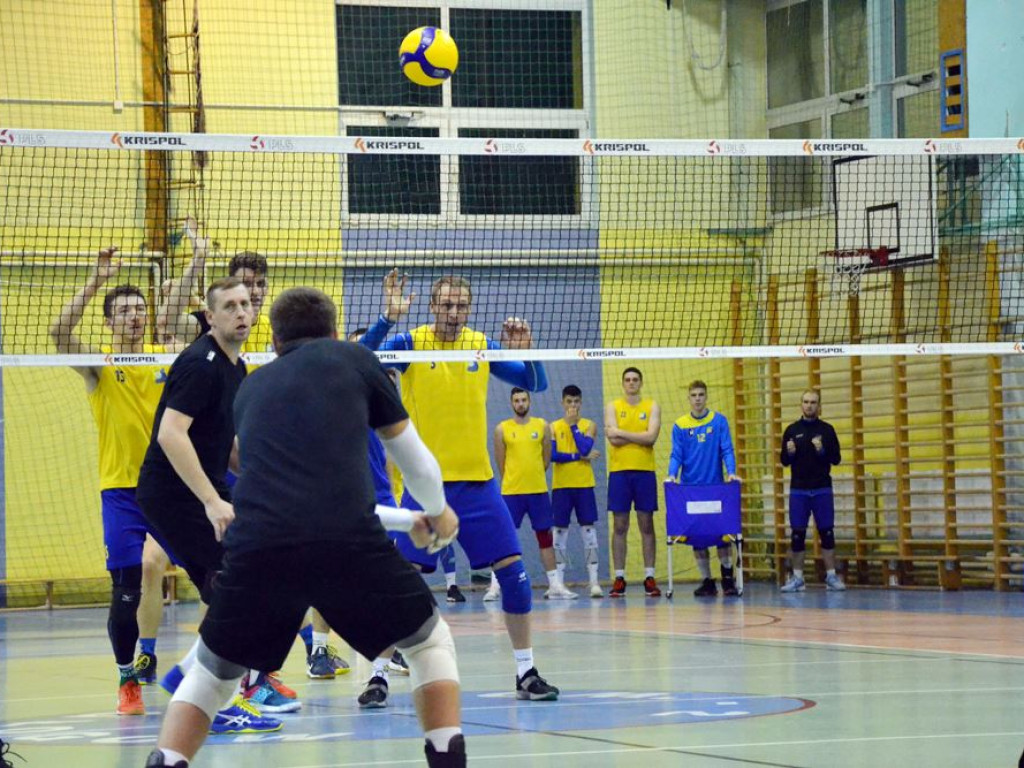 Przetarcie przed ligą. Siatkarze pokonują w sparingu Olimpię Sulęcin