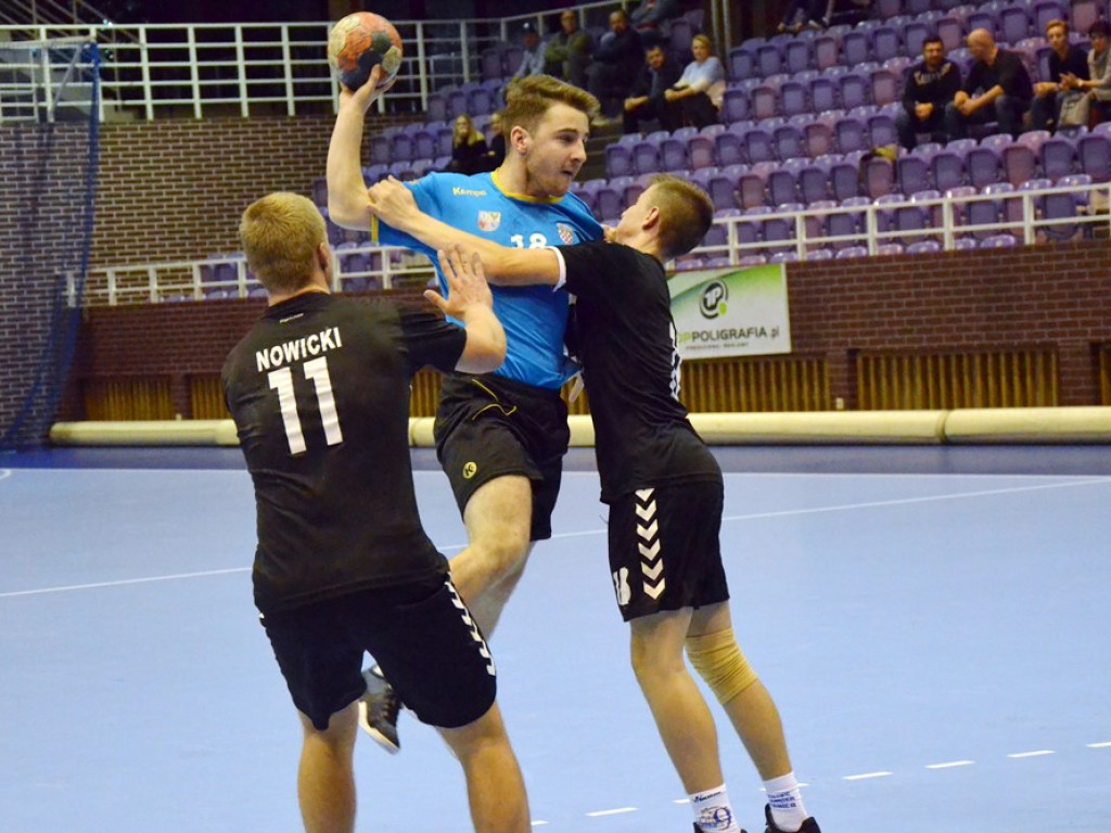 Ostatnie sekundy meczu był decydujące. Porażka juniorów Chrobrego