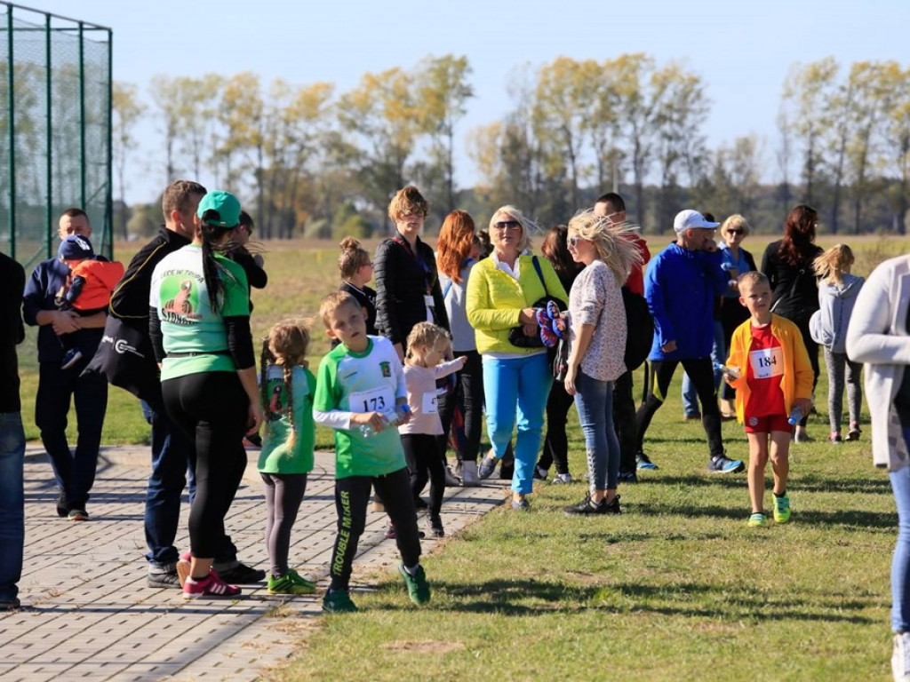 Biegną dla 7-letnie Weroniki, aby pomóc. Sportowa rywalizacja schodzi na dalszy plan