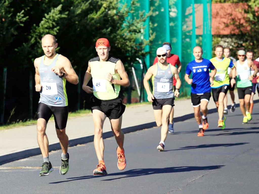 Biegną dla 7-letnie Weroniki, aby pomóc. Sportowa rywalizacja schodzi na dalszy plan