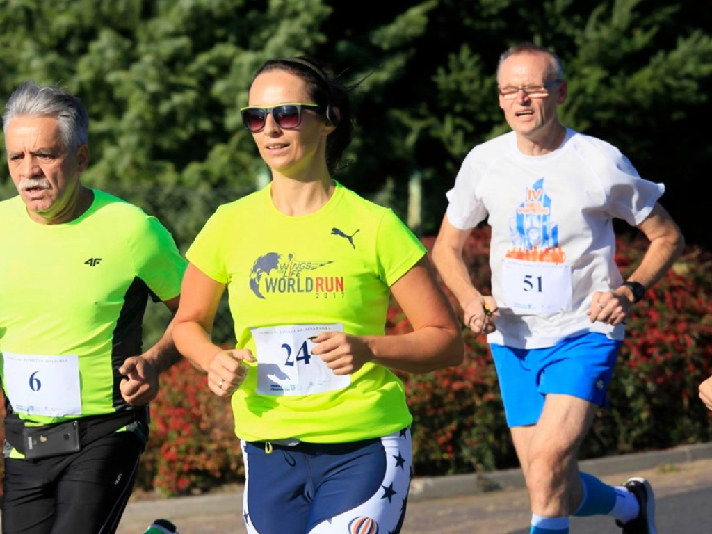 Biegną dla 7-letnie Weroniki, aby pomóc. Sportowa rywalizacja schodzi na dalszy plan