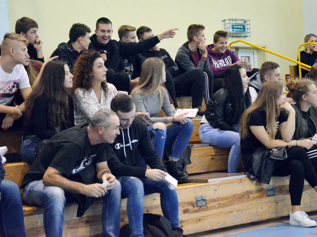 Była walka i chęci, ale to za mało. Siatkarze przegrywają w trzech setach
