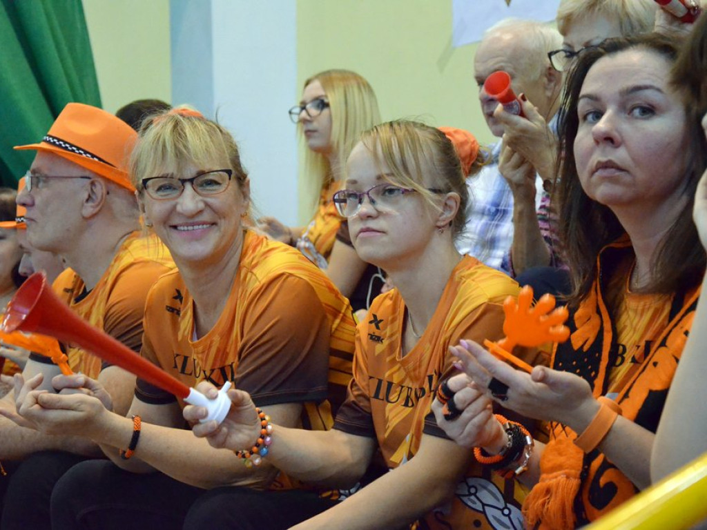 Była walka i chęci, ale to za mało. Siatkarze przegrywają w trzech setach