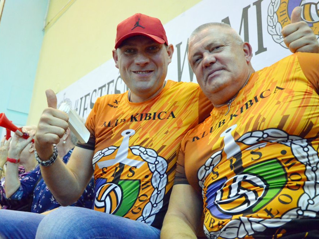 Była walka i chęci, ale to za mało. Siatkarze przegrywają w trzech setach
