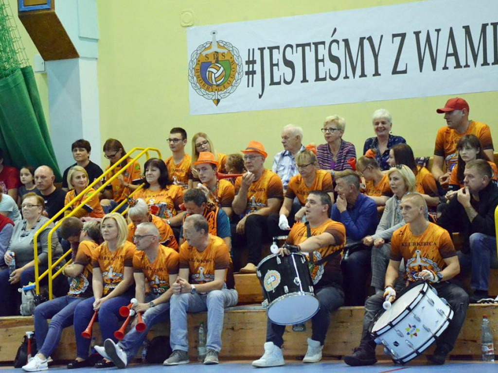 Była walka i chęci, ale to za mało. Siatkarze przegrywają w trzech setach