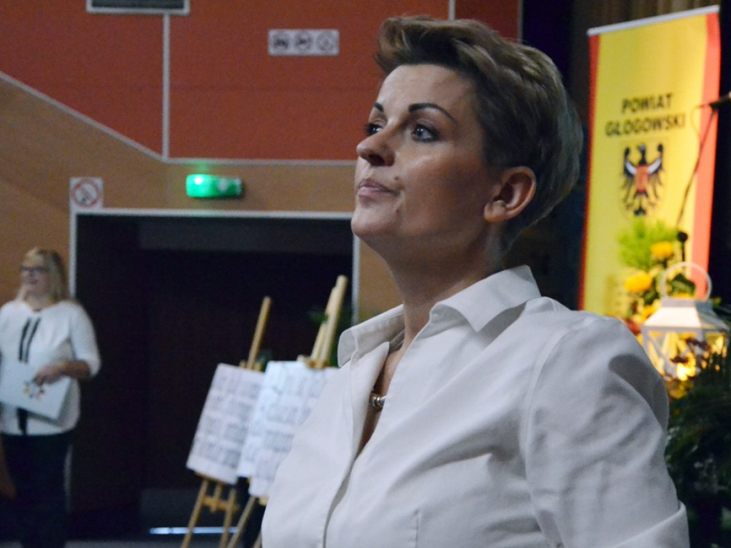 Nauczyciele świętowali Dzień Edukacji Narodowej. Były nagrody, życzenia i kwiaty