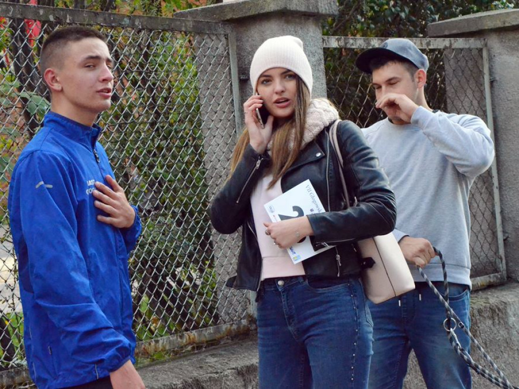 Ponad sto osób na starcie Biegu Papieskiego. Udział w nim wzięły całe rodziny