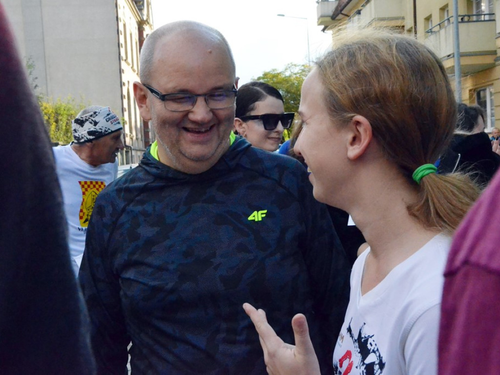 Ponad sto osób na starcie Biegu Papieskiego. Udział w nim wzięły całe rodziny