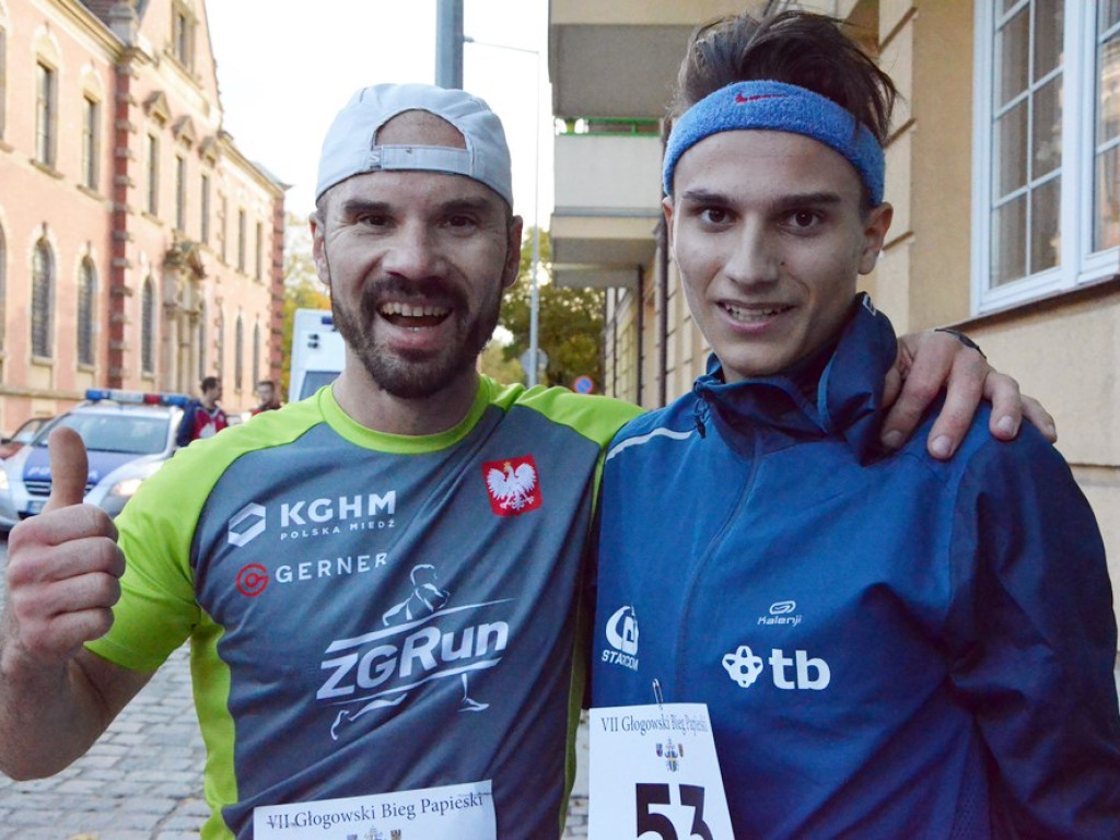 Ponad sto osób na starcie Biegu Papieskiego. Udział w nim wzięły całe rodziny