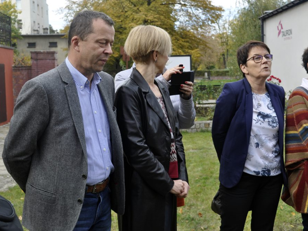 To już 15 lat uczelni! Dziś posadzili drzewko, jutro uroczysta gala
