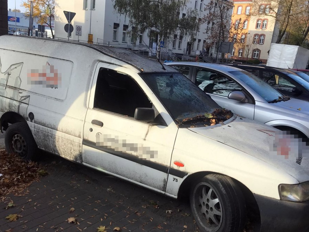 Plaga gratów na ulicach i parkingach w Głogowie. Nie ma na nich mocnych?