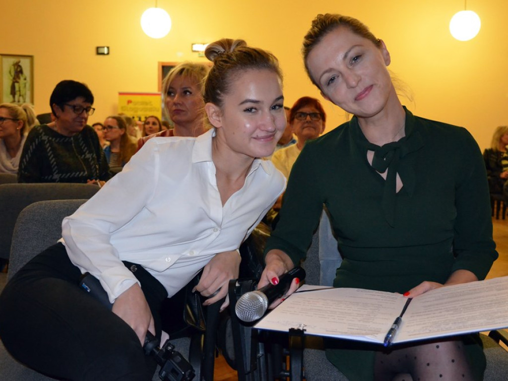 Nie skacz, porozmawiajmy...o samobójstwach na konferencji w liceum