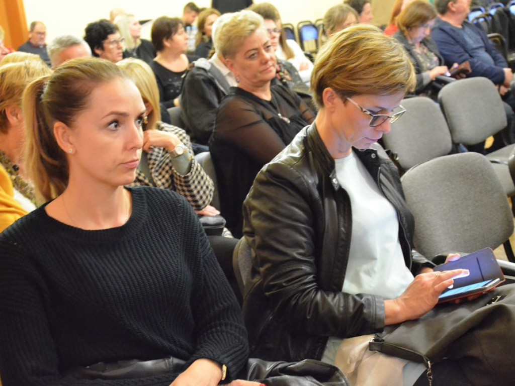 Nie skacz, porozmawiajmy...o samobójstwach na konferencji w liceum