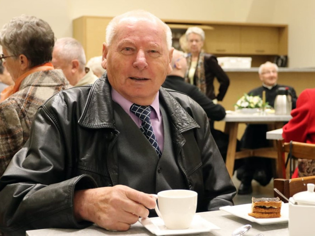 Kawiarenka parafialna już otwarta! Pyszne ciasto, kawa i herbata