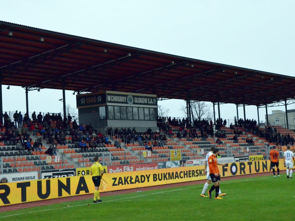 Chrobry wygrywa i wydostaje się ze strefy spadkowej! Chojniczanka, Zagłębie teraz Stal...