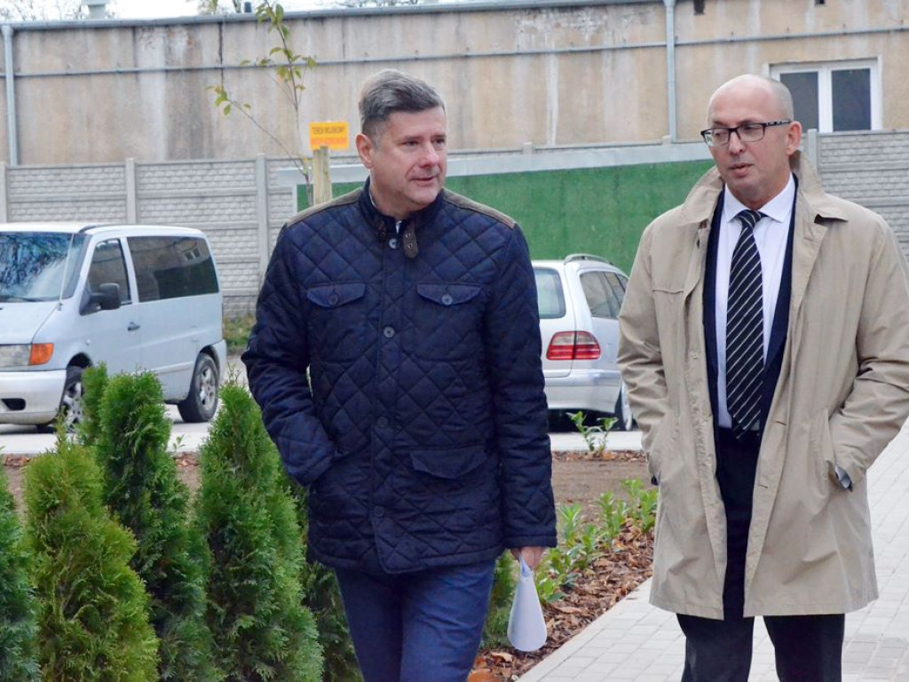 Przekazali klucze do mieszkań nowego TBS-u. Otwarty został też plac zabaw