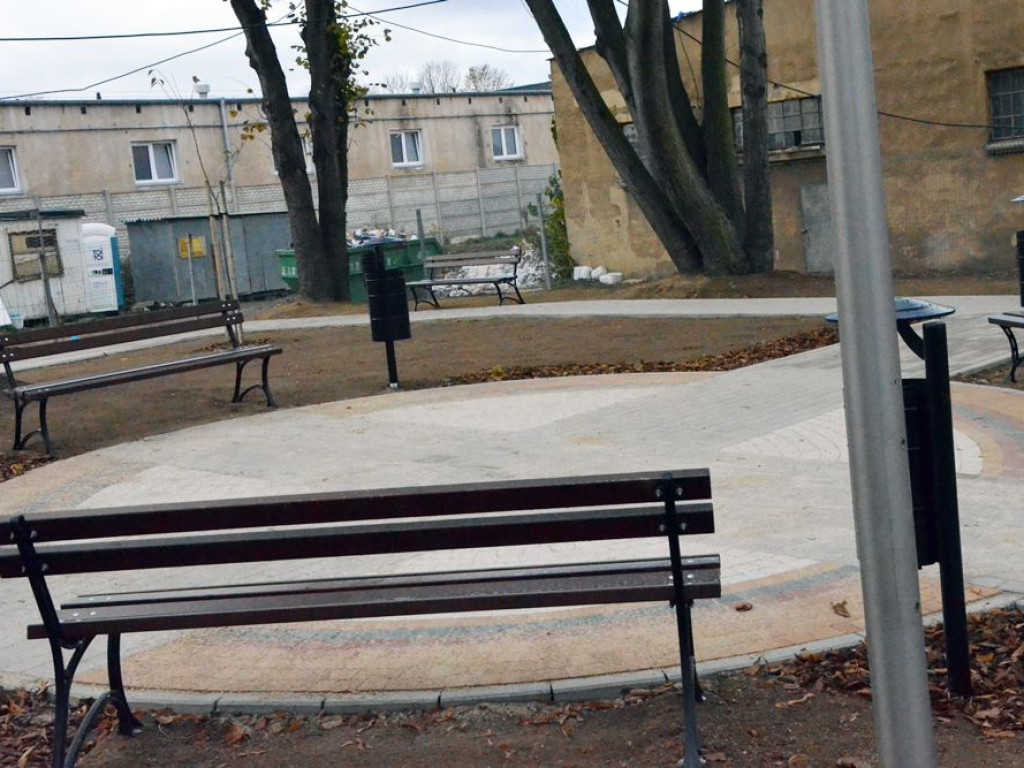 Przekazali klucze do mieszkań nowego TBS-u. Otwarty został też plac zabaw
