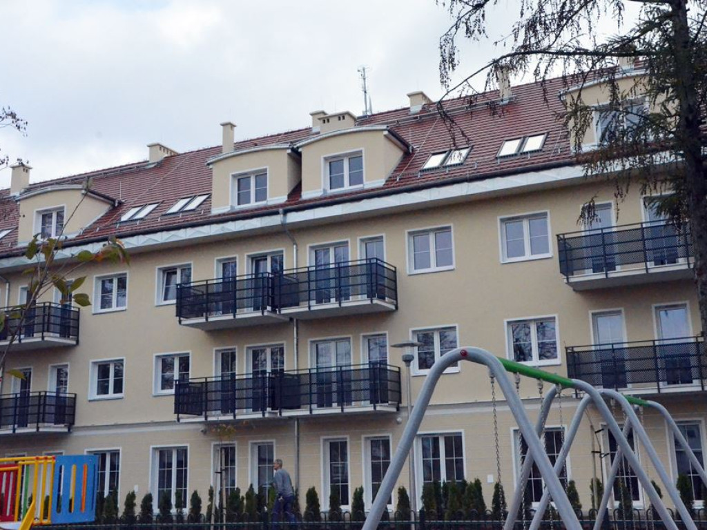Przekazali klucze do mieszkań nowego TBS-u. Otwarty został też plac zabaw