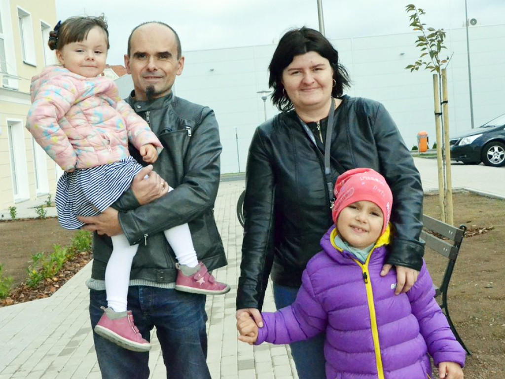 Przekazali klucze do mieszkań nowego TBS-u. Otwarty został też plac zabaw