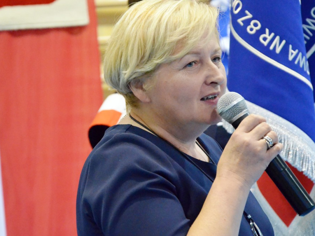 Witaj szkoło! Pasowanie uczniów klas pierwszych w miejskiej ósemce