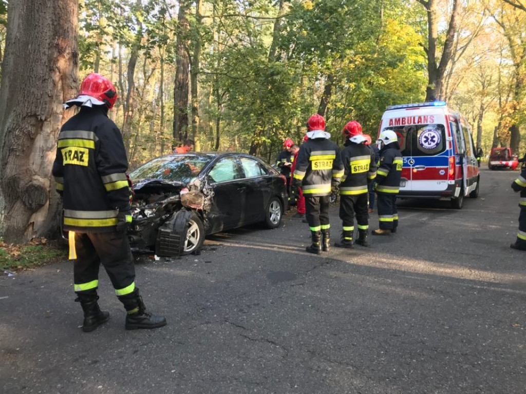 Laweta nie wyrobiła na zakręcie. Kolizja na drodze z Serbów do Goli