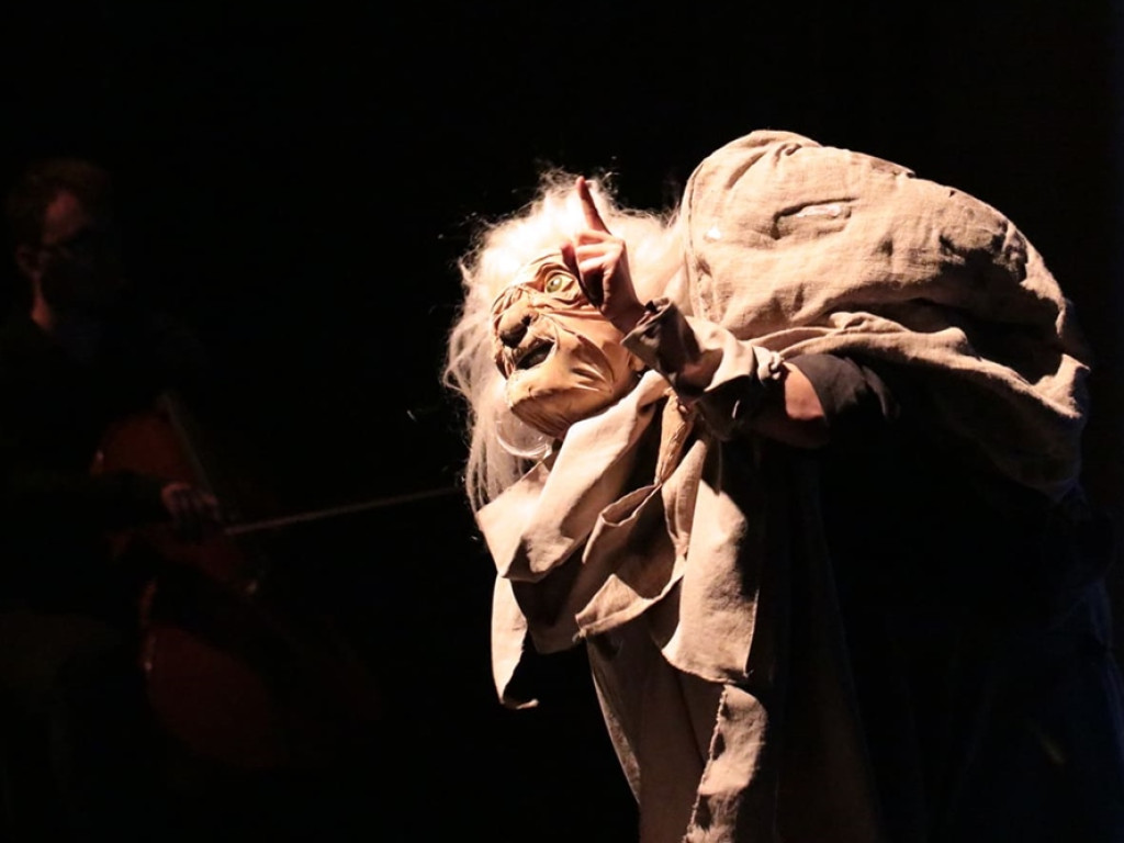 Trzy ćwierci do śmierci - spektakl Teatru Polskiego zapełnił salę
