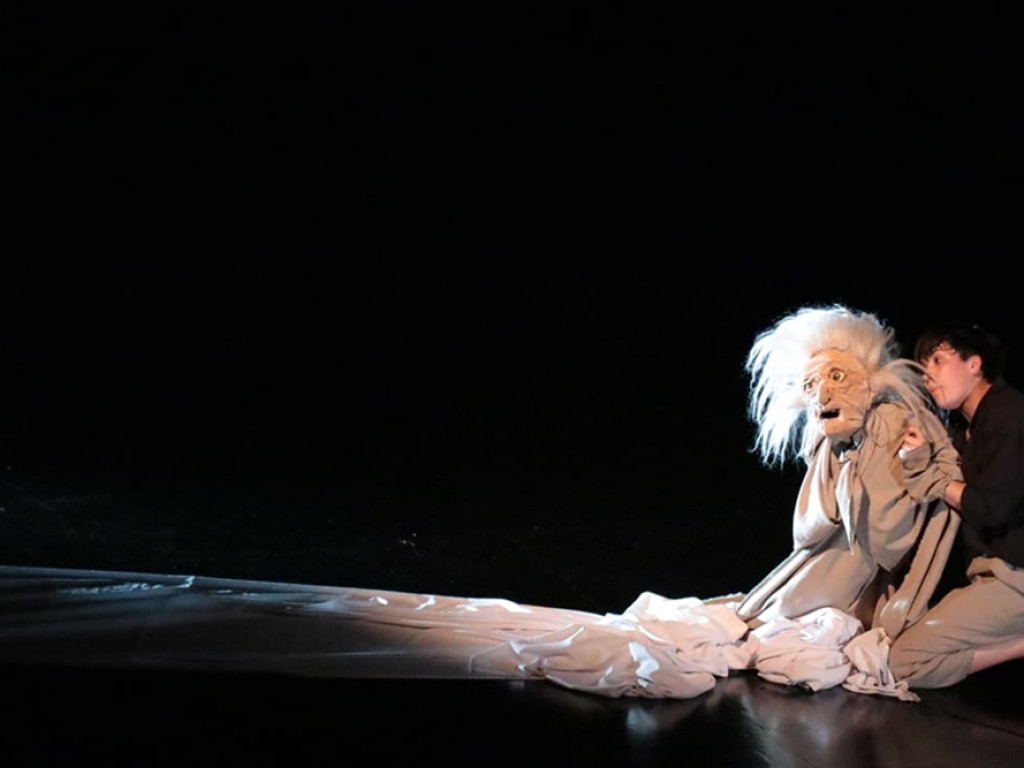 Trzy ćwierci do śmierci - spektakl Teatru Polskiego zapełnił salę