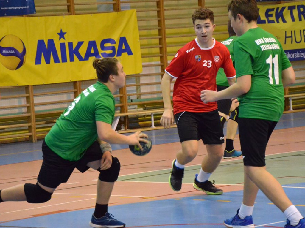 Szybko, łatwi i przyjemnie. Juniorzy młodsi rzucali na potęgę