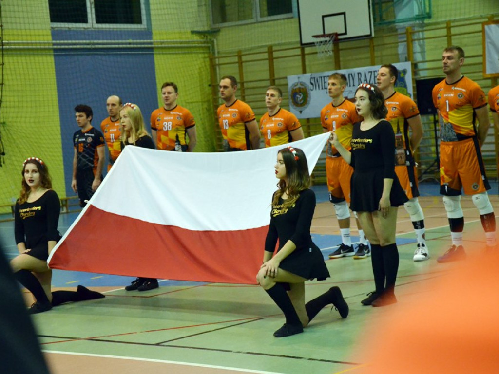 Nie ma mocnych na Stal. Lider pewnie wygrał w Głogowie