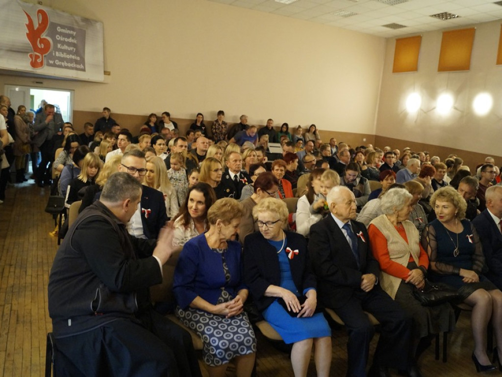 Wspólne śpiewanie pieśni patriotycznych to w Grębocicach tradycja