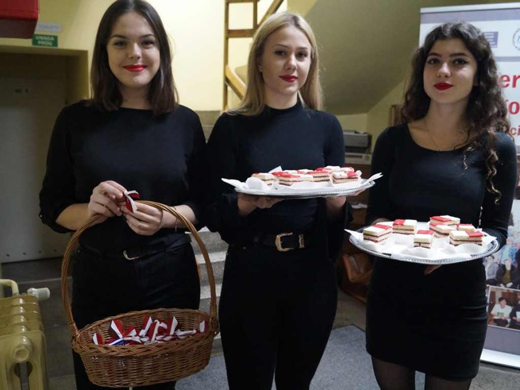 Wspólne śpiewanie pieśni patriotycznych to w Grębocicach tradycja