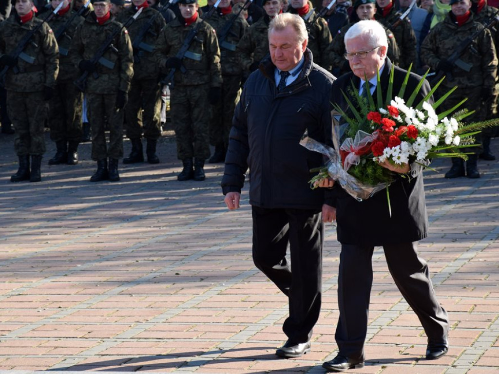 Z dumą świętujemy 101. rocznicę odzyskania niepodległości. Tłumy głogowian na mszy i pod pomnikiem