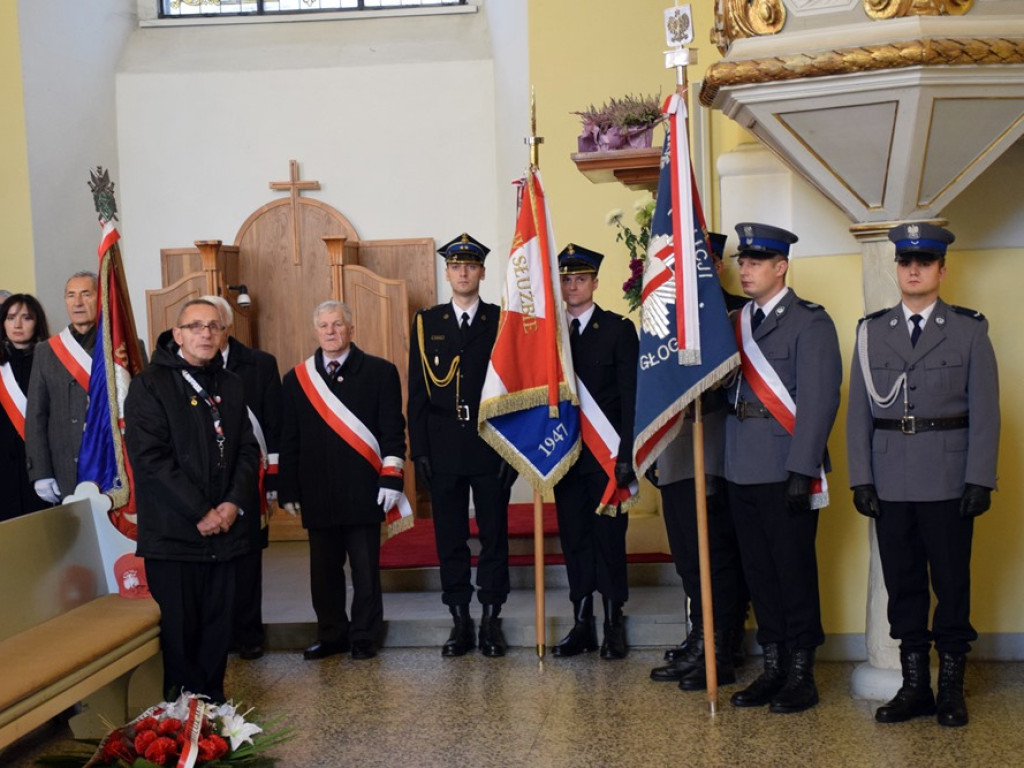 Z dumą świętujemy 101. rocznicę odzyskania niepodległości. Tłumy głogowian na mszy i pod pomnikiem